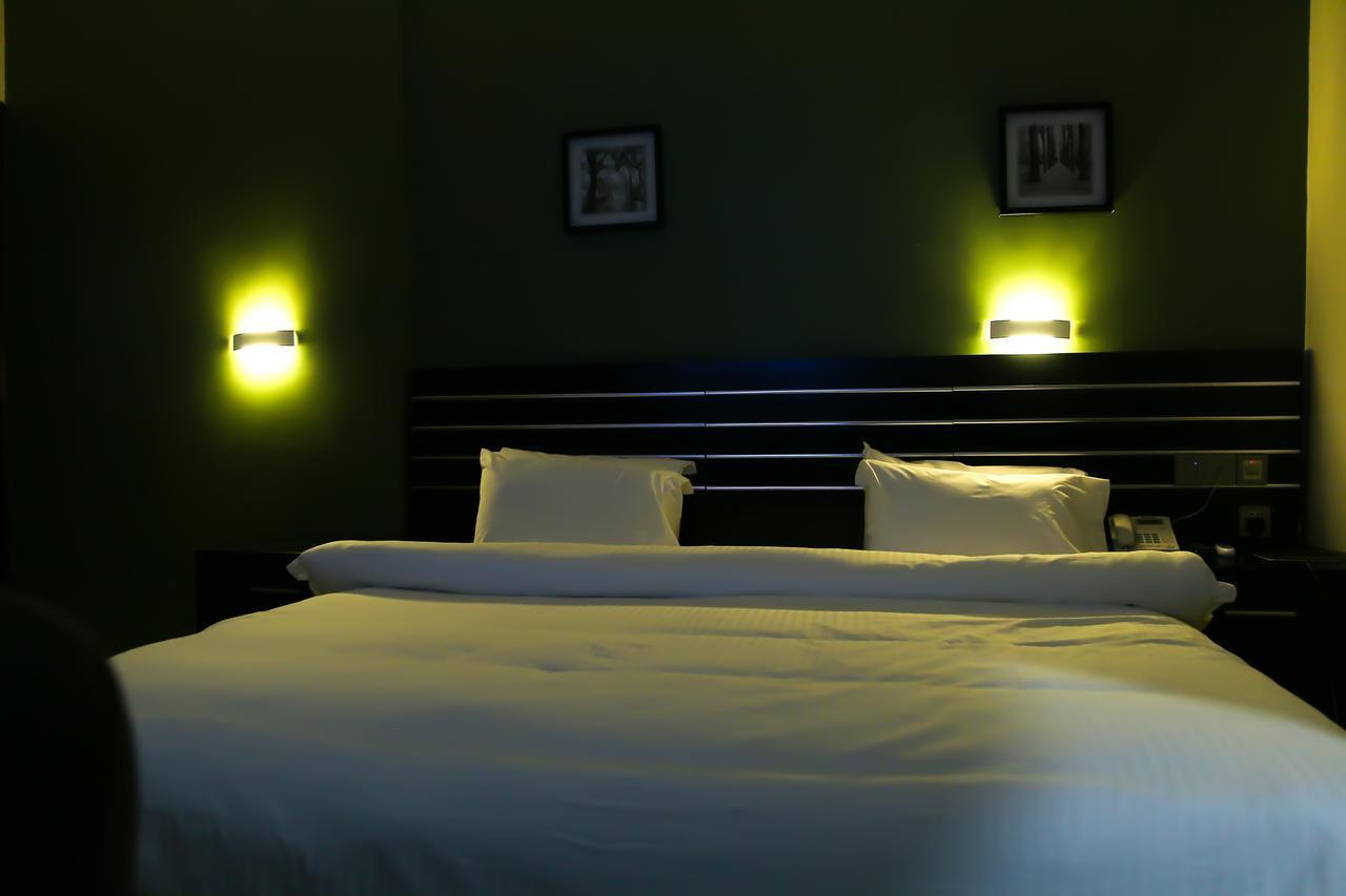 Albertville Luxury Rooms Ilesa Exterior foto